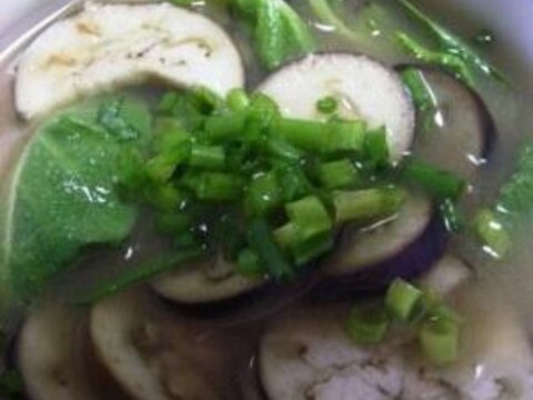 余り野菜利用　大根の葉となすの味噌汁